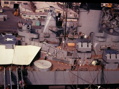 BB62 amidships in Yokusuka, JN 1968.jpg