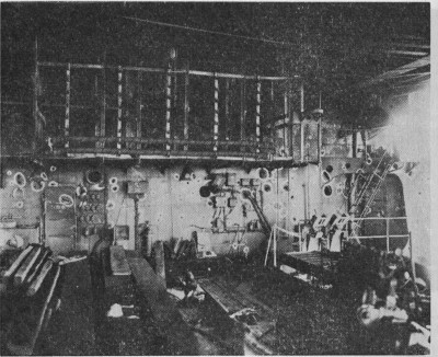 Shokaku boat deck damage #2, Coral Sea, May 1942.jpg