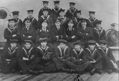 crew hms collosus.jpg