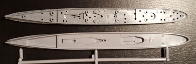 Kagero 1-700 hull -Fujimi top vs Aoshima bottom sm.jpg