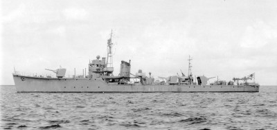 W-33, #19 class, July 31, 1943 Mitsubishi Yokohama.jpg