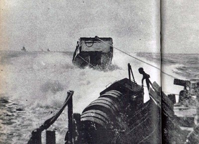 dd with barge.jpg