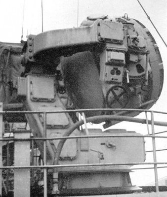 160 cm searchlight right side.jpg