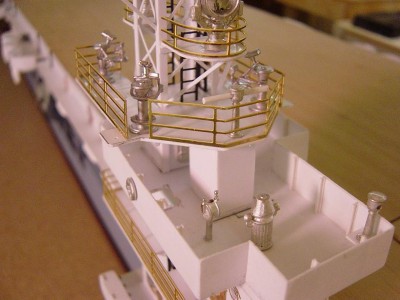 The addition of all the railings, p/e, and cast metal add alot of interest to the structure.