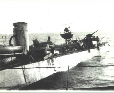 HMAS Waterhen sinking 2.jpg