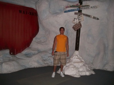South pole uh? what do you think about my garments hehehe loved that place..