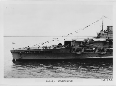 HMS Courageous 2.jpg