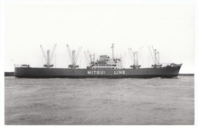 M.V. Musashisan Maru (ii), � Tom Rayner.