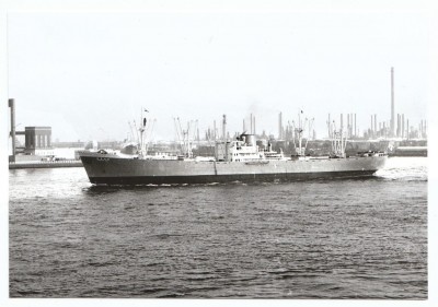M.V. Akibasan Maru (v), � unknown; in Mitsui-OSK livery.