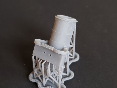 Model Monkey 1-350 Duke of York Funnels e.jpg