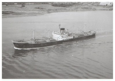 M.V. Kisoharu Maru (iv), � unknown; in Yamashita-Shinnihon Kisen Kaisha livery.