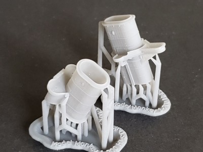 Model Monkey 1-700 HMS Duke of York Funnels 1945 a.jpg