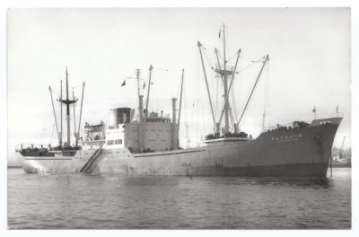 M.V. Cape Town Maru (iv),  A. Duncan; in Mitsui-OSK livery.