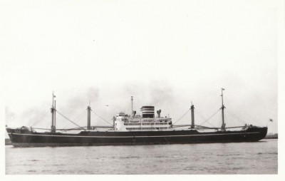 M.V. Akagi Maru (ii), � F. W. Hawks.
