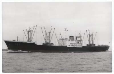 M.V. Yamatoshi Maru (ii), � A. Duncan; in Yamashita-Shinnihon Kisen Kaisha livery.