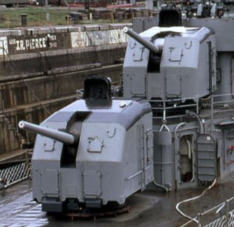 DD-566 Mts 53 & 54 closeup.JPG