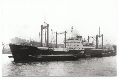 M.V Asakirisan Maru (i), � Wolfgang Fuchs.