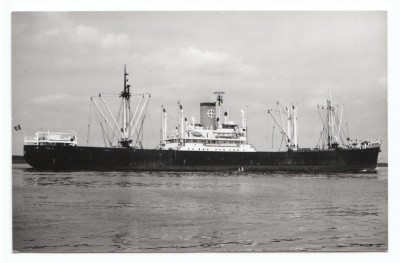 M.V. Loul�a (iv), � unknown, in Soci�t� Nationale Delmas Vieljeux livery.