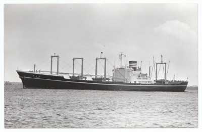 M.V. Kaga Maru (iii), � H. J. Reinecke.