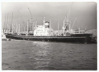 M.V. Yamagata Maru (ii), � Horst Lorenz.