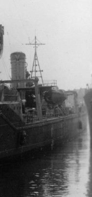 Yukikaze 111-SC-286588 crop.jpg