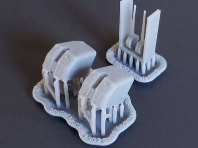 Model Monkey 1-302 5in38 Mk 30 Mounts for USCGC Roger B Taney a.jpg
