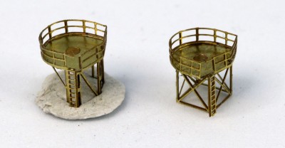 Benham searchlight tower version 1941 (left) and 1942 (right)