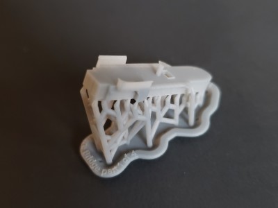 Model Monkey 1-700 Cleveland class (USS Miami CL-89) Square Bridge 1944 i.jpg