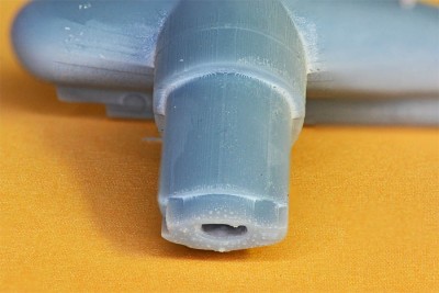 Port arm key hole bad small.jpg