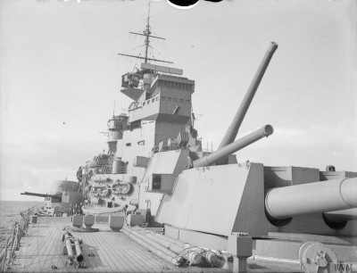 KGV forecastle 1941 (3).jpg