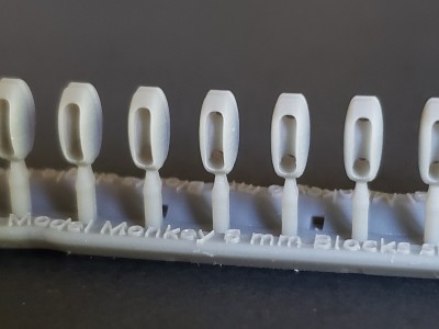 Model Monkey Blocks 6 mm single sheave b.jpg