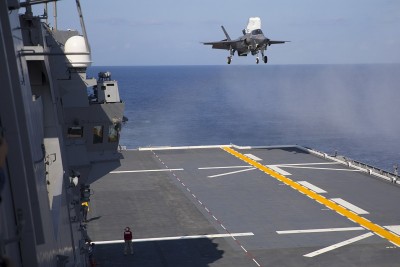 USMC_F-35B_conducting_a_vertical_landing_aboard_the_JS_Izumo.jpg