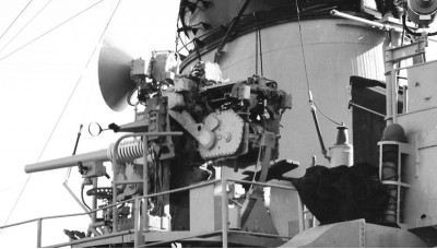 Sgl 3in50 Mount wMk. 34 FC RADAR_2 Clipped.JPG