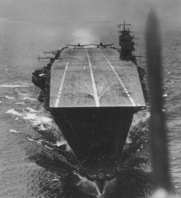 Akagi flight deck looking aft, takeoff.jpg