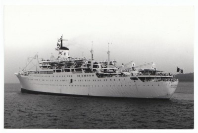 M.V. Pasteur (i); � unknown, in Messageries Maritimes' livery.