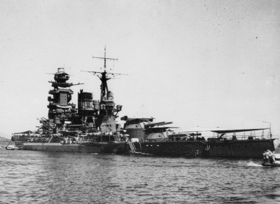 Nagato, August, 1942 resized.jpg