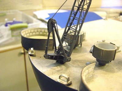 A close up of the crane base.