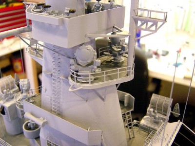 DSC03437.JPG (118.91 KiB) Viewed 6679 times Aft searchlight platform on conning tower.