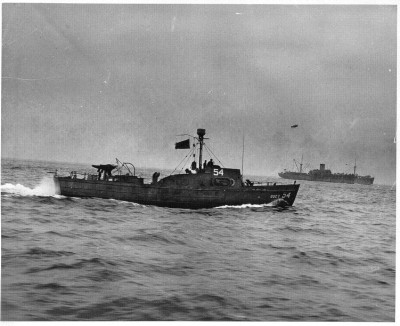 ResFlot1_4077.jpg (245.04 KiB) Viewed 20360 times Heres a later version. Note the difference in the pilothouse.