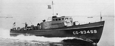 83 foot cutter 1.jpg (61.24 KiB) Viewed 20360 times Good shot of the subject. Note the boxes on either side of the pilothouse. Storage for the 7.2 rockets. This has the plywood pilothouse.