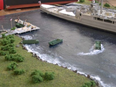 A pic of Barge 3 on the dock, Barge 2 on the beach side, Barge 1 about to leave and head for Hood and Barge 9 heading for Hood. Barge 1's wakes are yet to be added