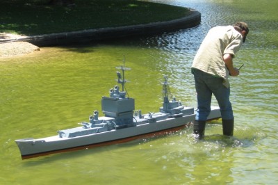 I'm 6'3" this pic gives an indication how tall USS Long Beach is in 1/72