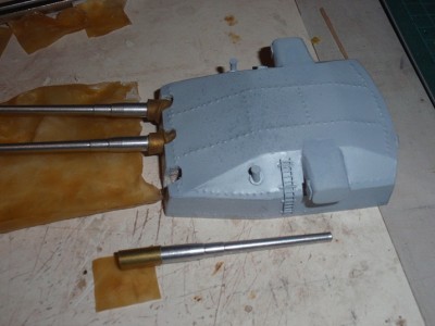 this shows the latex rubber,it cut fine with scissors