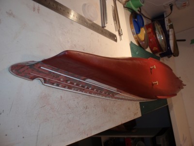 this show the sheers sleek under water hull
