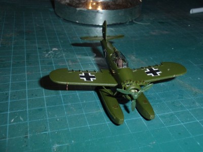 yea i know the prop is the wrong color ,i will fix it