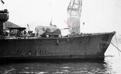 Hatsushimo under repair, 1943.jpg