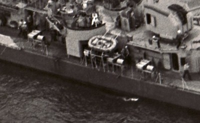 DD495K-Guns-4Aug43.jpg