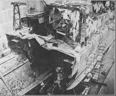 Shiranuhi in Maizuru drydock, 9-1942 b small.jpg