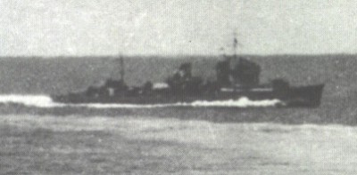 Hatsuyuki (probably) from Aoba Oct 11, 1942 crop.jpg