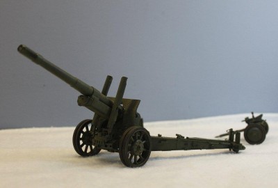 152mm Soviet gun III.jpg